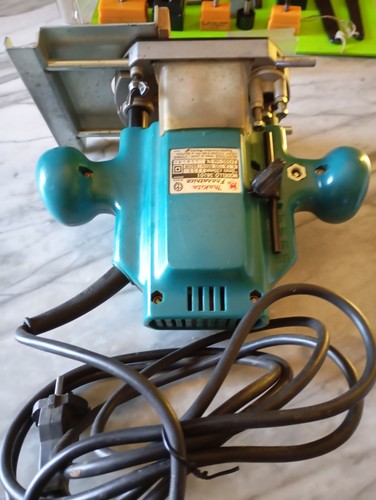 Fresatrice portatile makita - fresatrice,