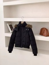 Piumino Nero Corto Con