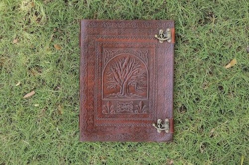 Quaderno grande - 13",