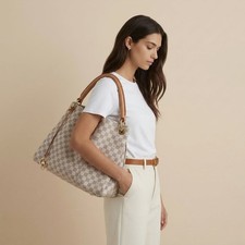LOUIS VUITTON Artsy MM Damier