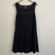 Abito donna Desigual XXL nero aderente e svasato taglio laser sottofondo colorato