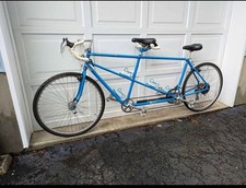 BURLEY TANDEM BICI DA STRADA BLU COLORE RARO MISURA GRANDE NO PEDALI INCLUSI