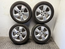 B3180 Set 4 cerchi in lega originali Kia 17 pollici 529101D300 con gomme 225 50 