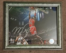 Autografo Michael Jordan 8x10
