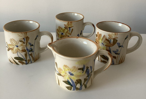 Blue floral mugs - blue, +
