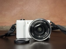Sony Alpha 5000 Fotocamera