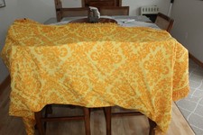 Copriletto damascato vintage