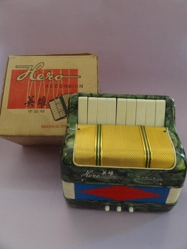 Fisarmonica squeezebox hero - fisarmonica,