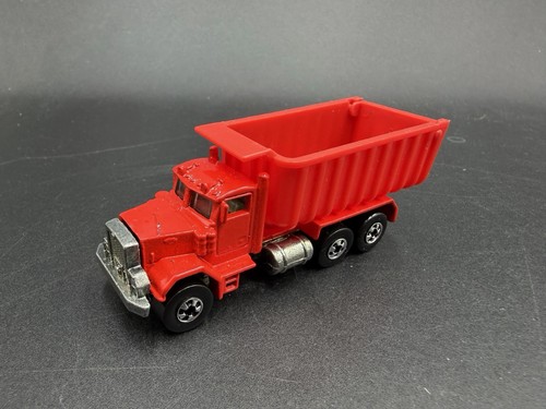 Hot wheels peterbilt dumper - wheels,