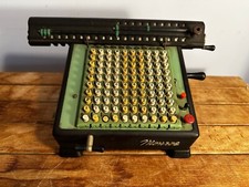 Antica calcolatrice meccanica