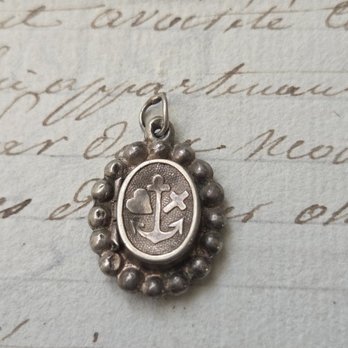 Pendentif reliquaire vertus - reliquaire, 3