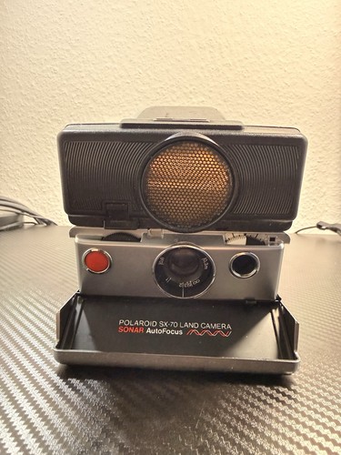 Polaroid land camera - sx-70,