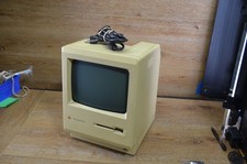 Macintosh Plus M0001A 1986 -
