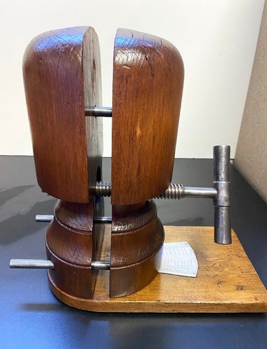 Ancien moule forme écarteur - ancien,
