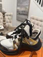 Louis Vuitton Archlight LV