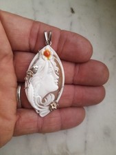  CIONDOLO  IN  CAMMEO