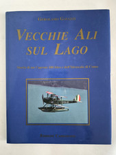 Vecchie ali sul - ali, lago