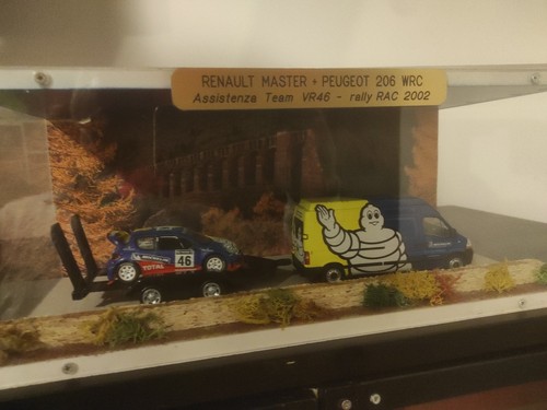 Valentino rossi diorama - valentino,