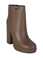 Osey Tronchetti donna con