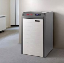  OCCASIONE : CALDAIA  NUOVA,  A PELLET PER PRODUZIONE  ACQUA CALDA  E RADIATORI