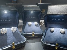 Orecchini a perno vera