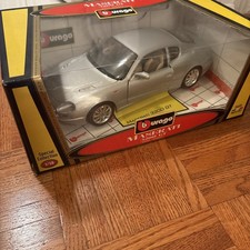BURAGO 1/18 MASERATI 3200 GT