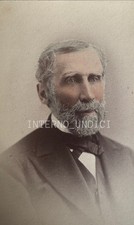Vecchio uomo barba con nome R.J. Dodge foto colorata a mano CDV anni 1860