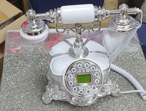 Telefono fisso italiano
