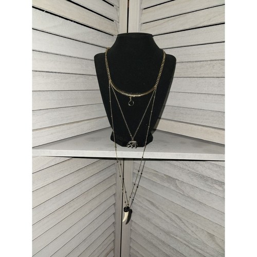 Collana con ciondolo elefante