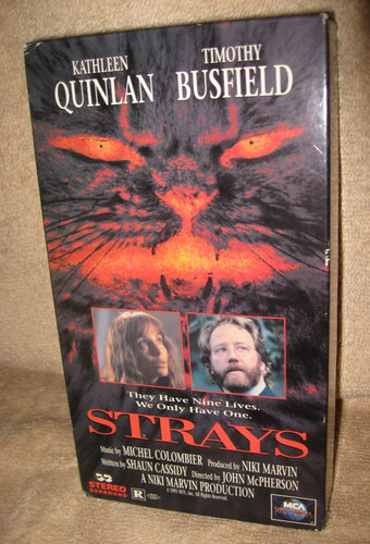 Strays vhs mca universal - strays,