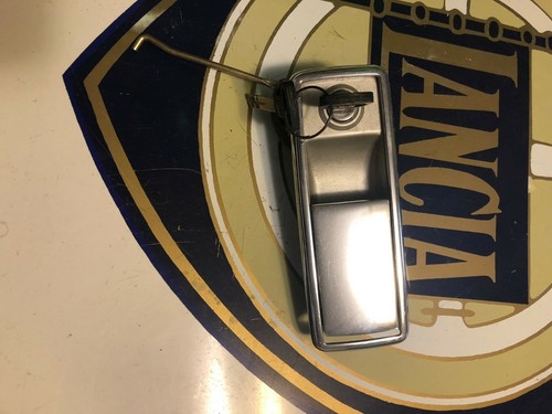 Maniglia porta con chiave - porta,