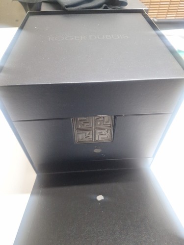 Scatola roger dubuis - roger,