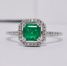 BELLISSIMO ANELLO IN ARGENTO CON SMERALDO NATURALE