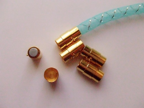 1set chiusure magnetiche