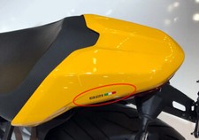 Adesivo coda coperchio