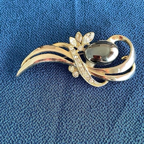 Spilla vintage tono oro con