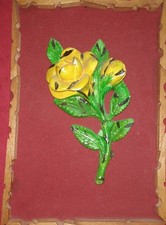 (599) - Quadretto fiore in rilievo in gesso dipinto originale cornice fatta con