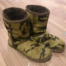 Stivali UGG ROWLAND mimetici