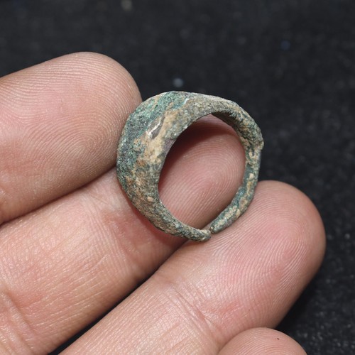 Autentico anello antico romano