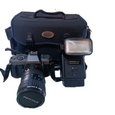 Macchina Fotografica Pentax P30T Completa Di Zoom , Flash E Valigetta. Affarone!