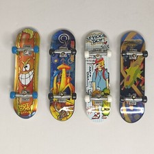 Xtreme Finger Skateboard_ Set Of 4_ Tech Deck Style Finger Board