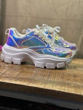 Sneakers rave olografiche |