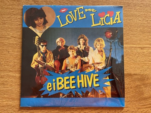 Love licia bee hive - love, me