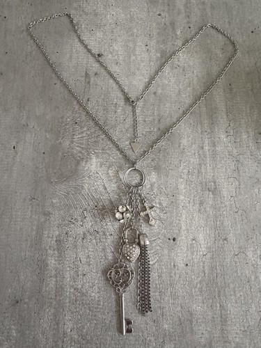 Collana con ciondolo guess - ciondolo,