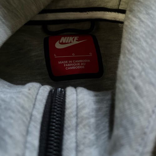 Grey nike tech - grey,
