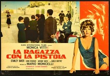 LA RAGAZZA CON LA PISTOLA