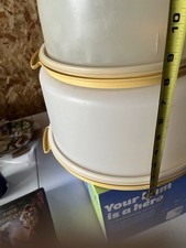 3 porta torte Tupperware o 3