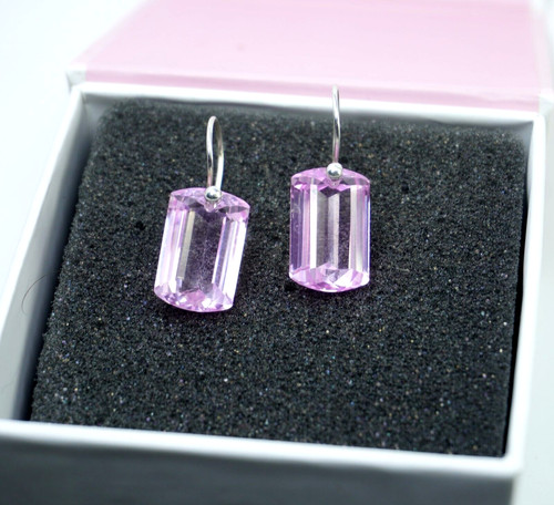 Natural pink sapphire - ct,
