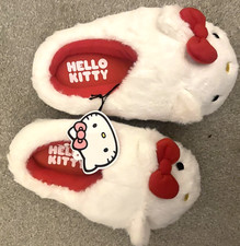 Nuovissime pantofole HELLO