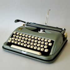 Macchina da scrivere da